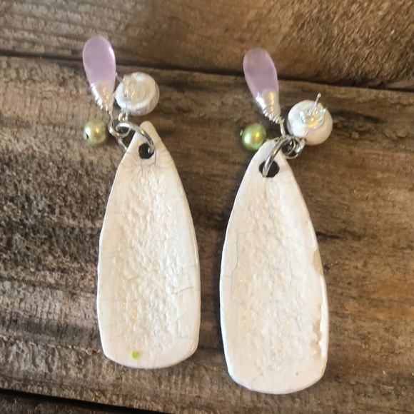 GEMSTONE and PEARL Earrings - Picture 5 of 5